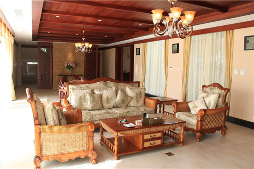 瑞麗會(huì)議酒店