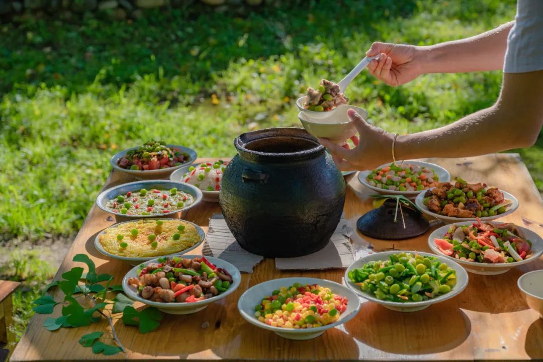 騰沖旅行團(tuán)、騰沖策劃公司、騰沖拓展公司走進(jìn)“煙火騰沖”