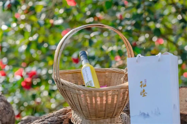 云南旅游,云南旅行社,云南團建公司,云南策劃公司,云南會議執(zhí)行,騰沖旅行,騰沖旅行社,騰沖團建公司,騰沖策劃公司,騰沖會議執(zhí)行：騰沖--這份伴手禮攻略請收好！